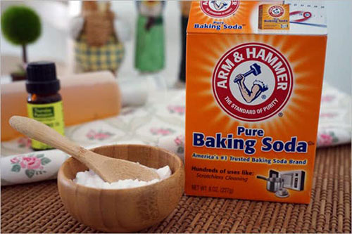 Thông cống nghẹt bằng baking soda và muối