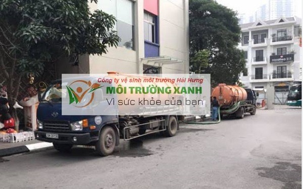 hút bể phốt tại sông lô